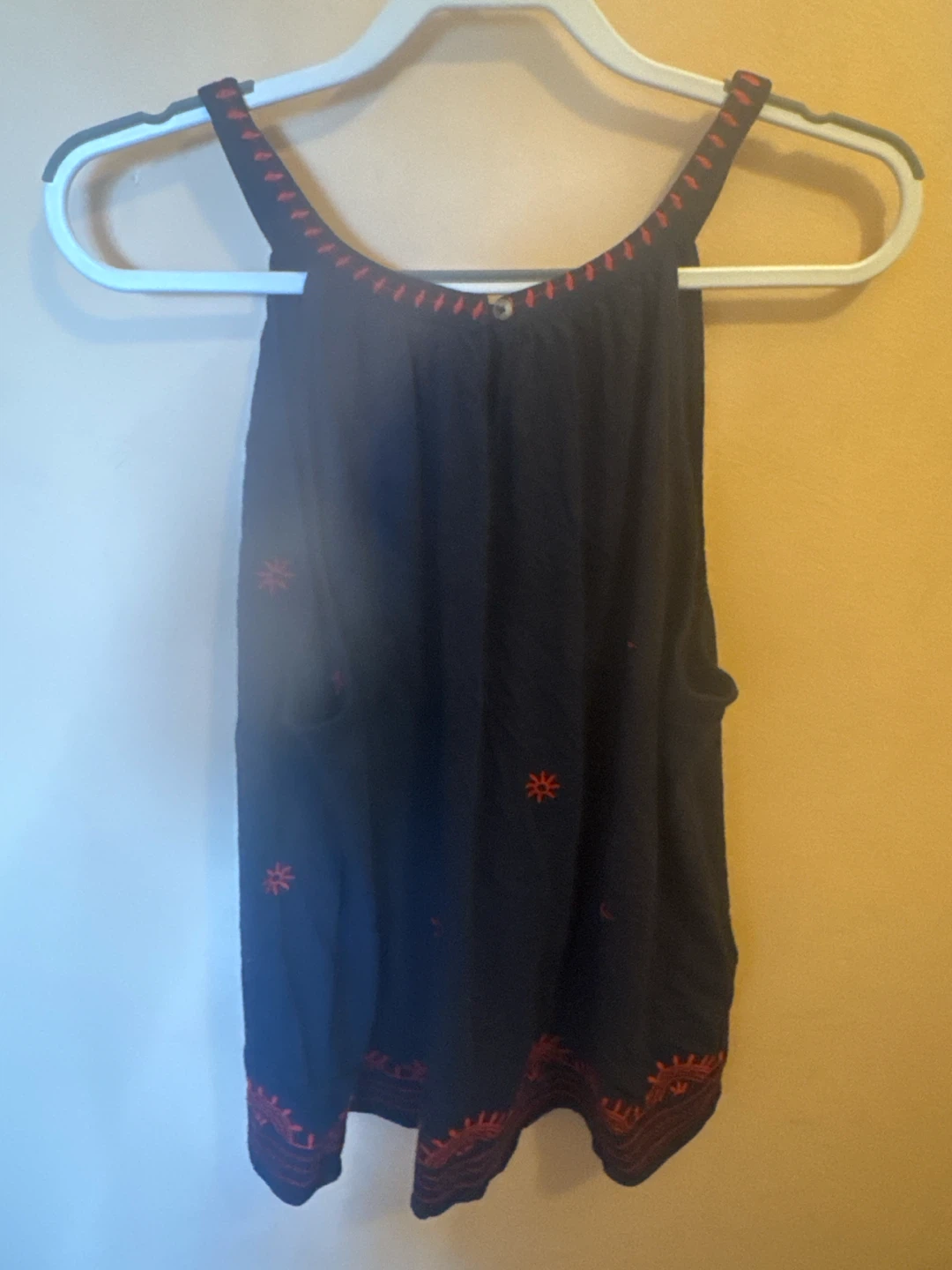 Eddie Bauer Women's XL Navy Embroidered Tank Top - photo 3