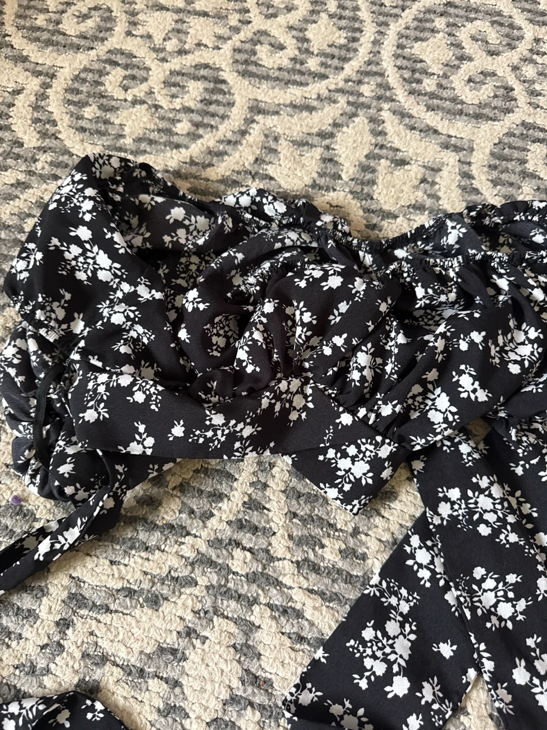 Black Floral Print Puff Sleeve Crop Top size small - photo 3
