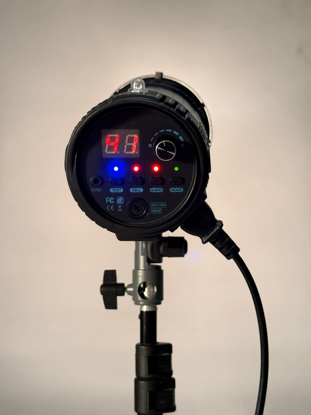 Neewer N-250W Studio Strobe Kit FREE Stand & Bowens Adapter - photo 3