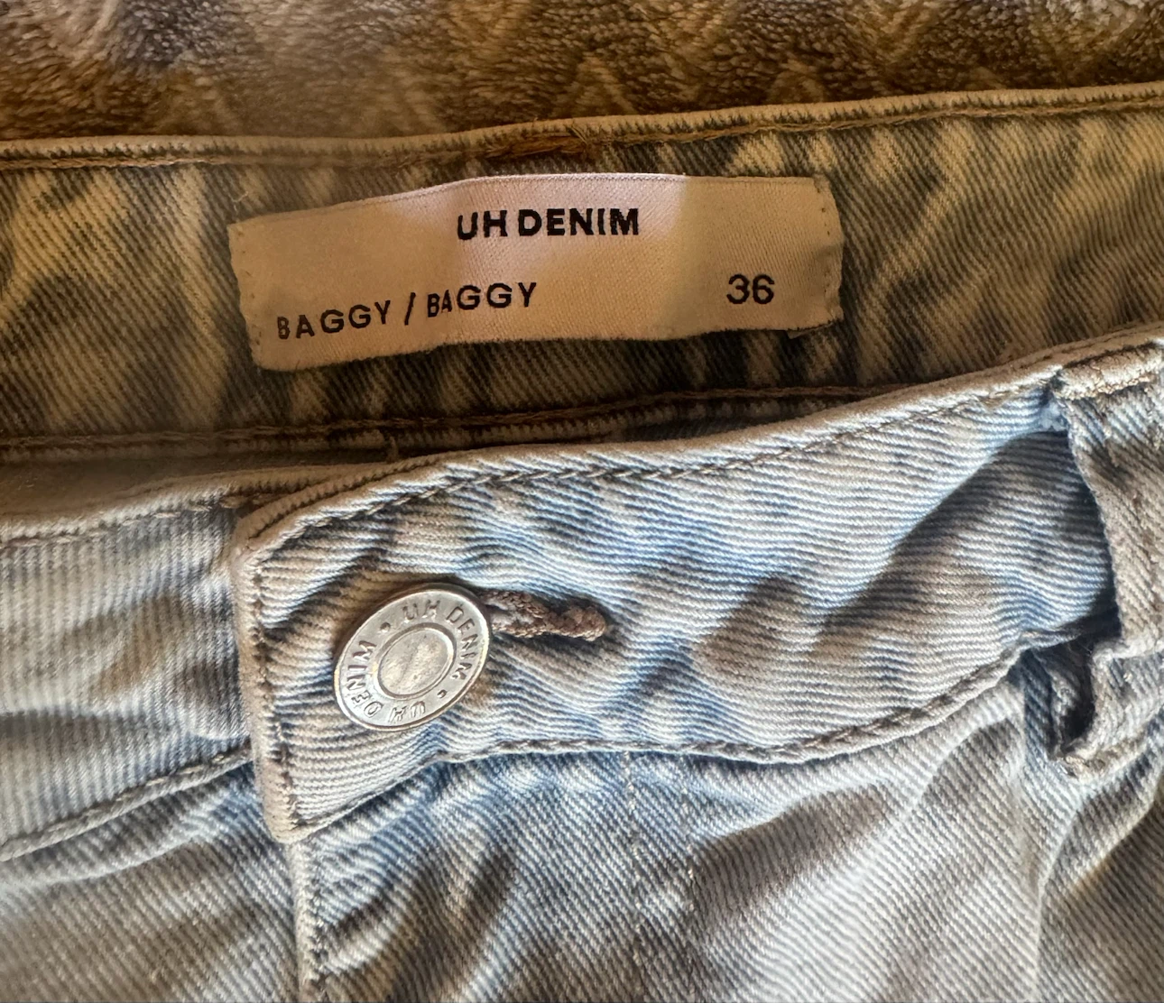UH DENIM Baggy Ripped Jean Shorts Size 36 - photo 2