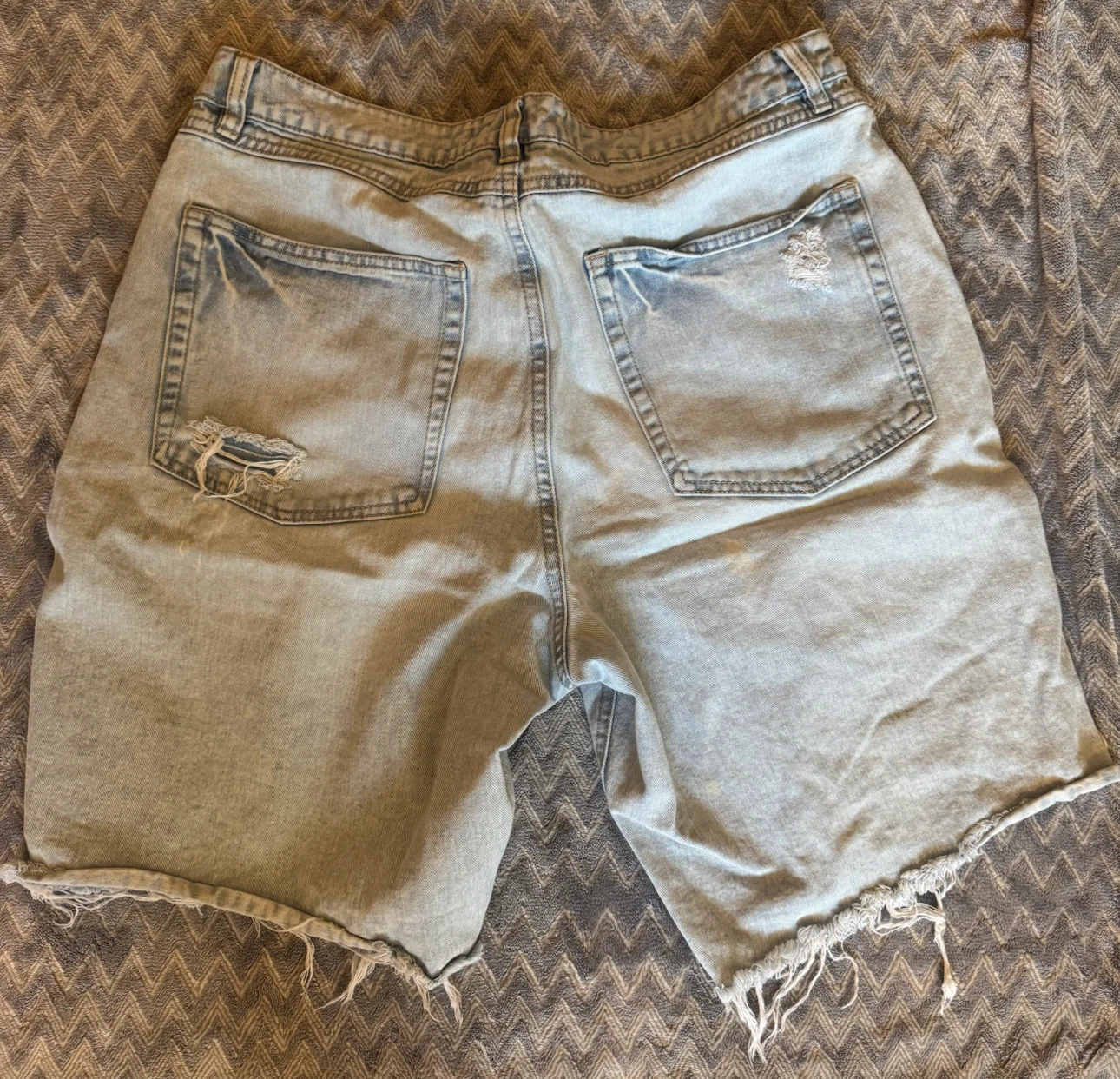 UH DENIM Baggy Ripped Jean Shorts Size 36 - photo 3