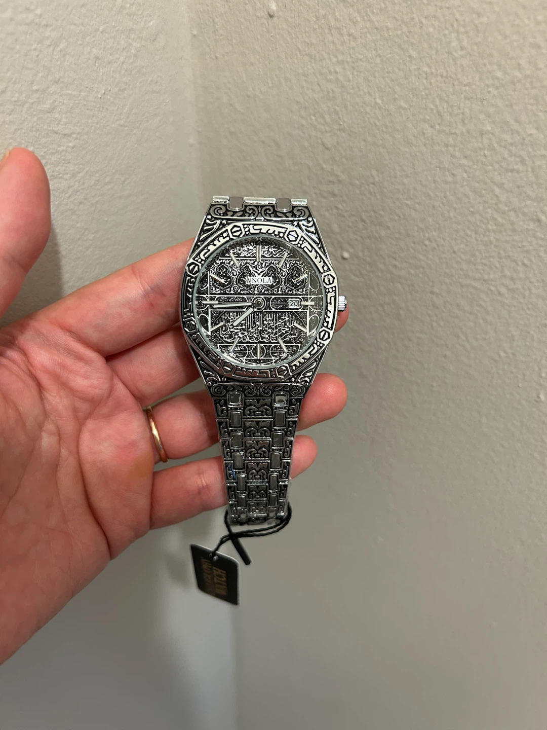 Brand New ONOLA Men's Engraved Quartz Watch - Silver - photo 2
