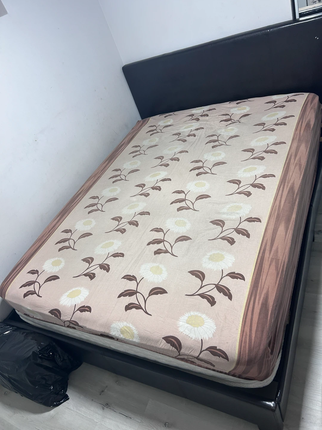 Queen Size Mattress - photo 2