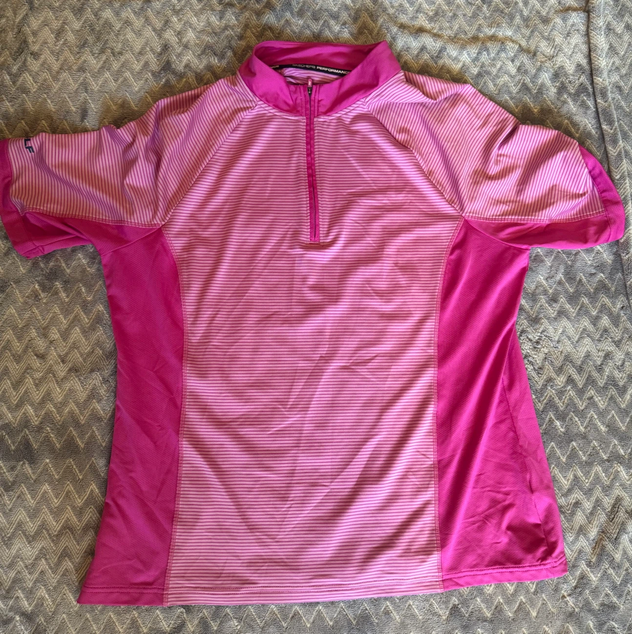 Skechers Go Golf Women's XL Pink Striped tshirt