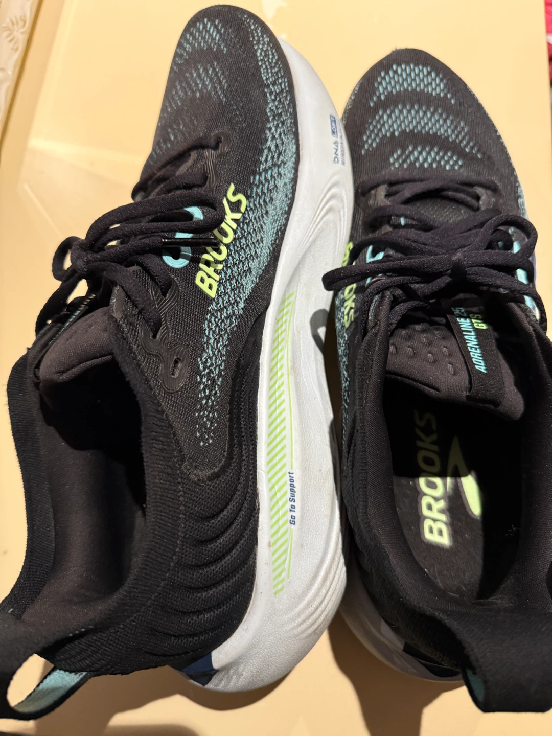 Brooks Adrenaline GTS 25- Men’s size 10 - photo 3
