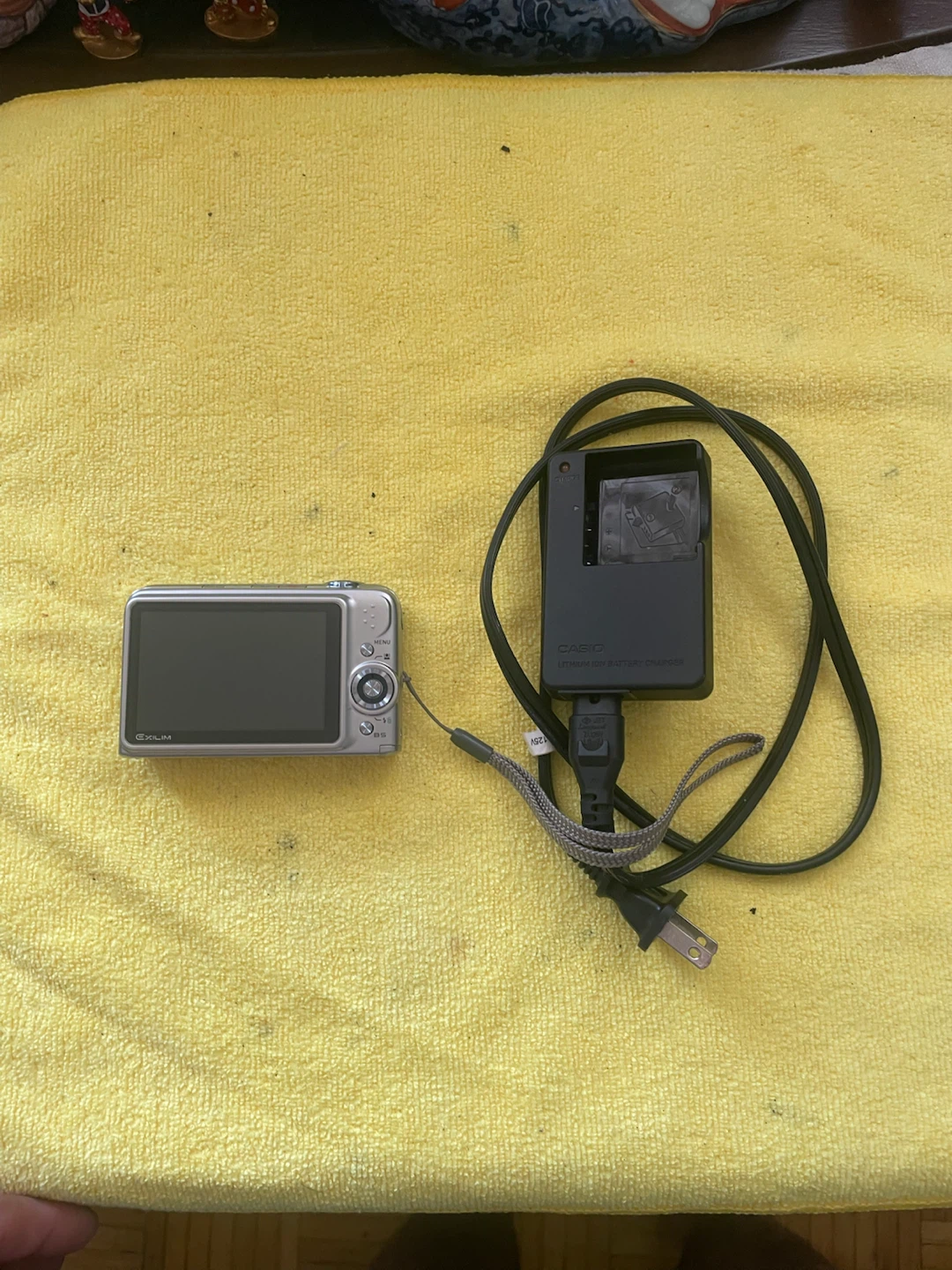 Casio EXILIM 12.1 MP Digital Camera - photo 2