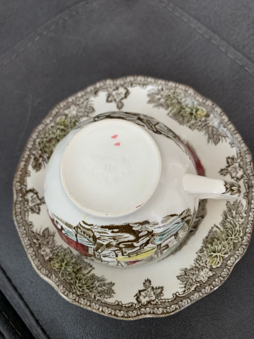Johnson Bros. "The Ice House" Teacup and Saucer - photo 4