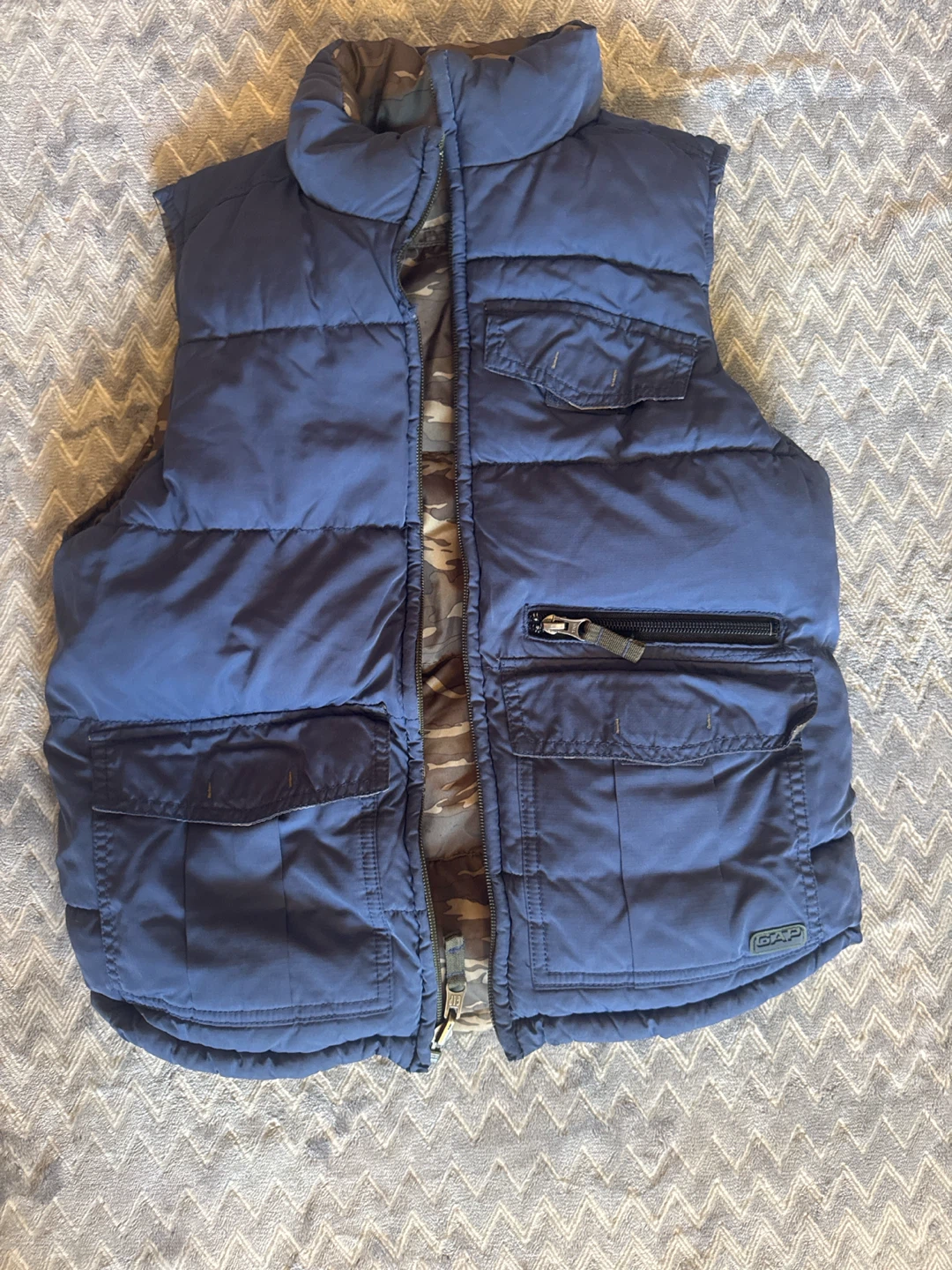 Gap Reversible Puffer Vest