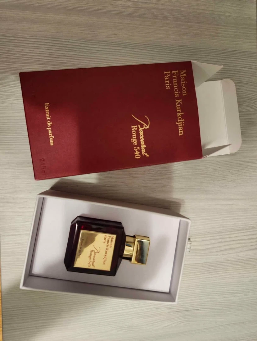 Baccarat Rouge 540 Extrait de Parfum 2.4 fl oz - photo 4