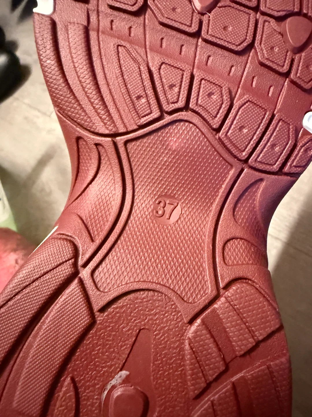 White and Red Athletic Shoes Size 37 - photo 2