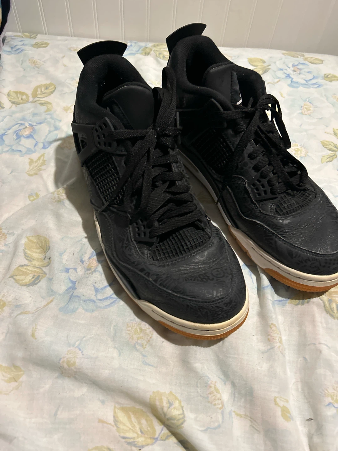 Air Jordan 4 Retro Laser Black Gum