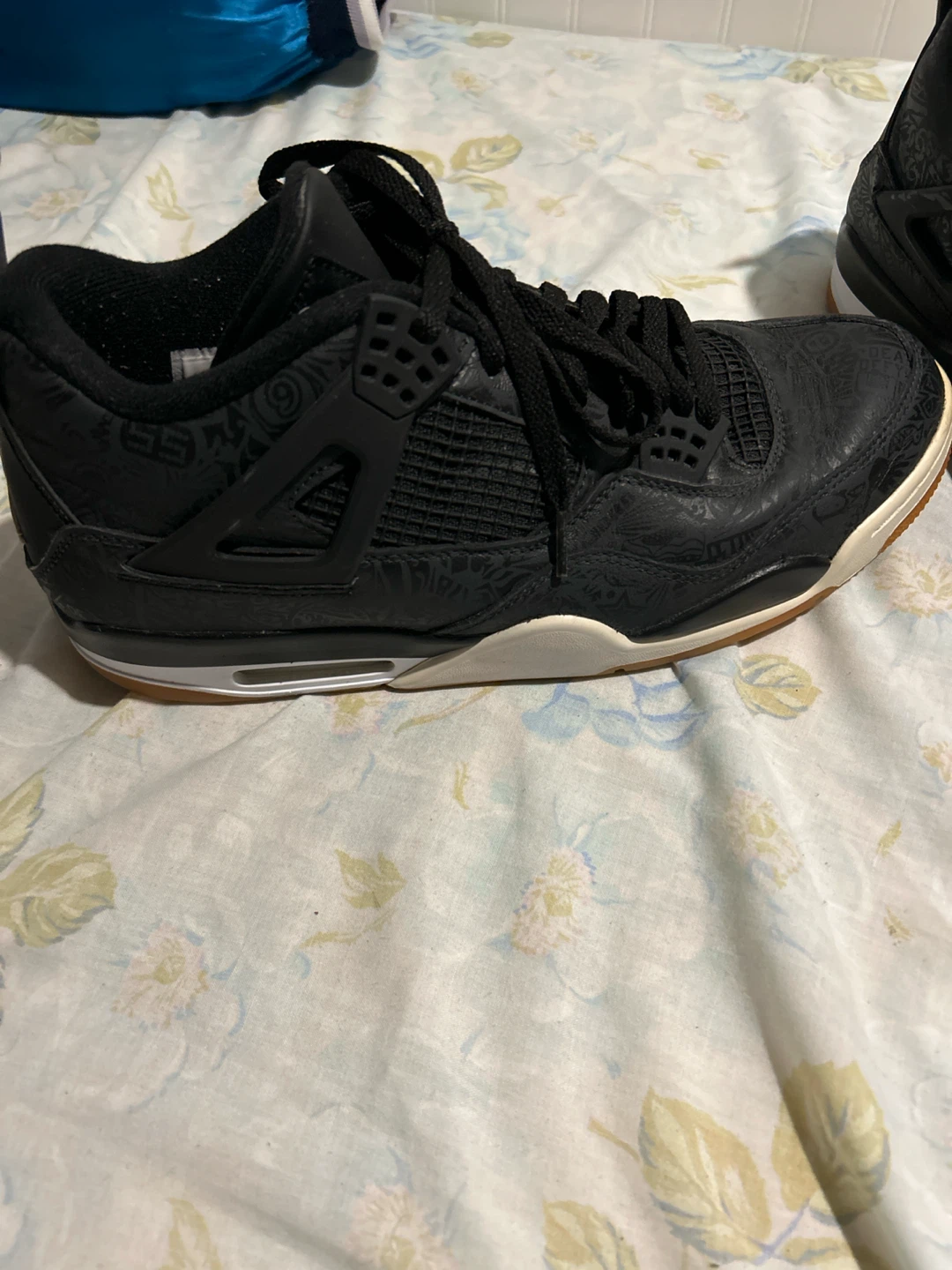 Air Jordan 4 Retro Laser Black Gum - photo 2