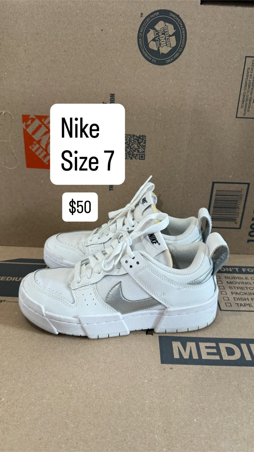 Nike Women's Shoes - Size 7
