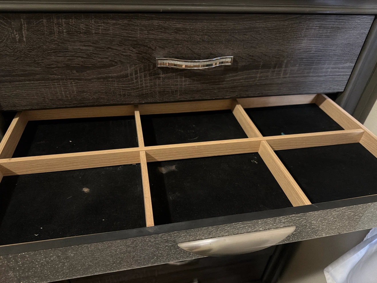 Dark Wood 6-Drawer Dresser - photo 3