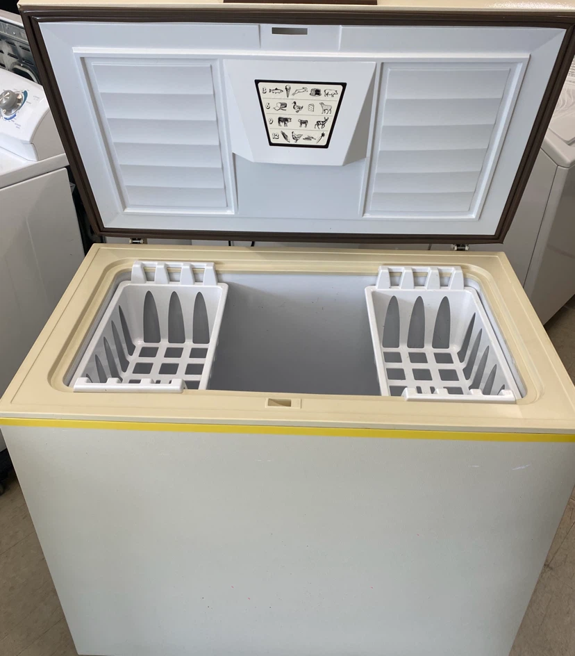 Midsize Chest Freezer