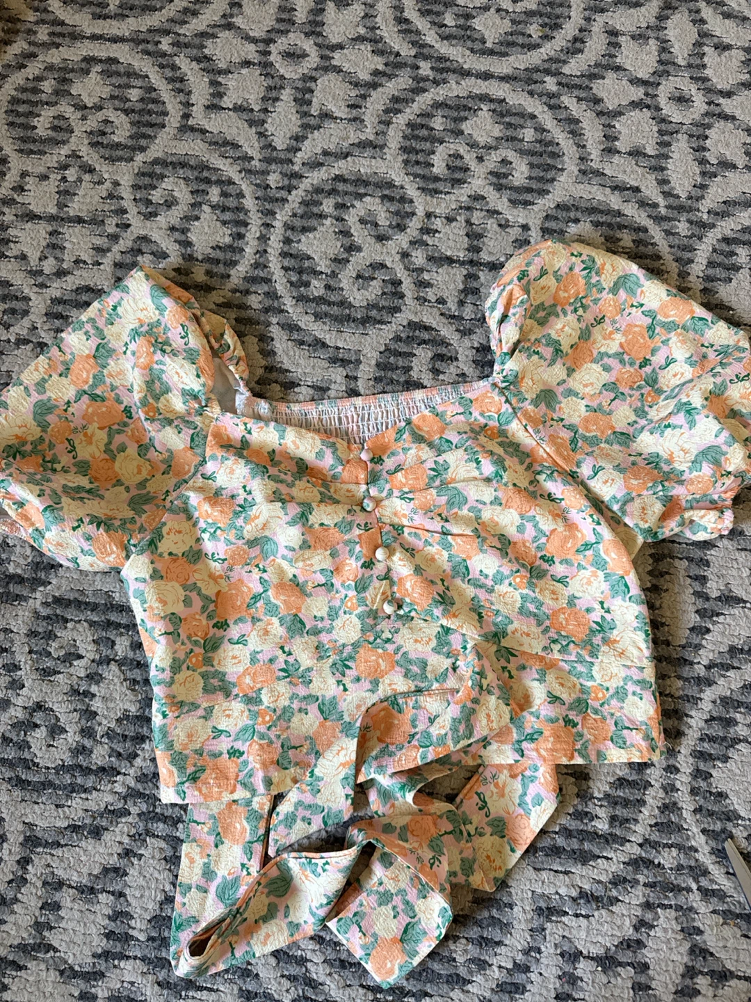 Floral Puff Sleeve Top Size small
