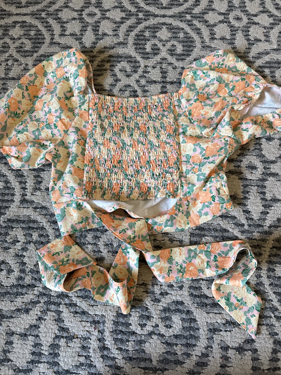 Floral Puff Sleeve Top Size small - photo 2