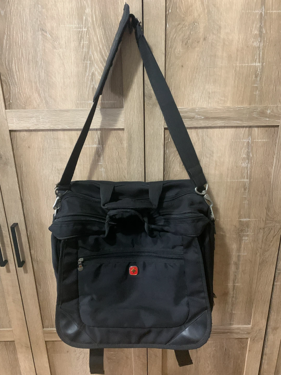 Swiss Wenger Black Laptop Bag with Shoulder Strap - photo 3