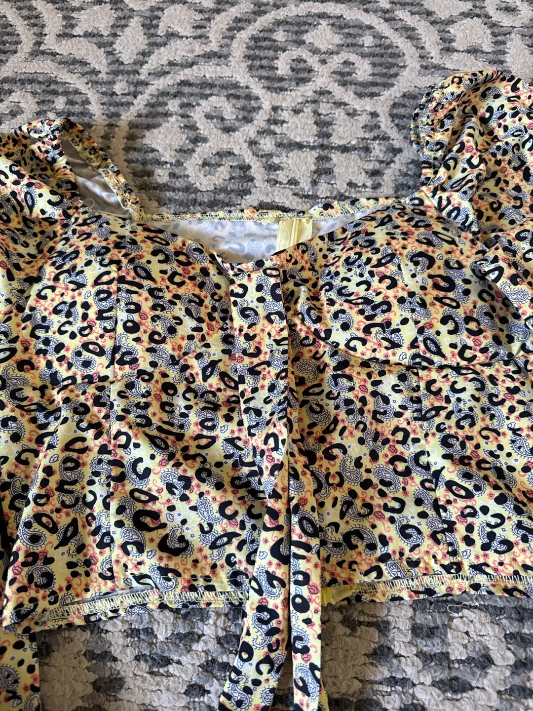 Yellow Leopard Print Cropped Top with Tie size small - photo 2
