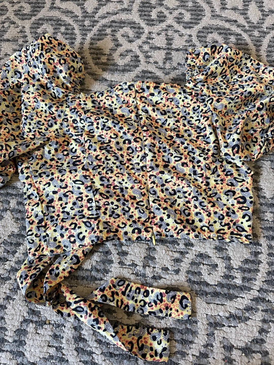 Yellow Leopard Print Cropped Top with Tie size small - photo 3