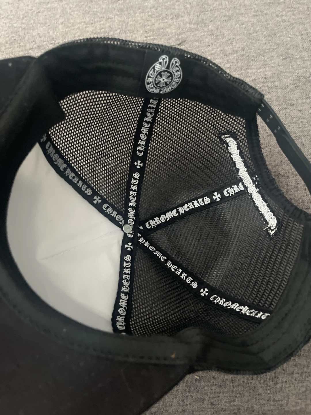 Chrome Hearts Trucker Hat - photo 3