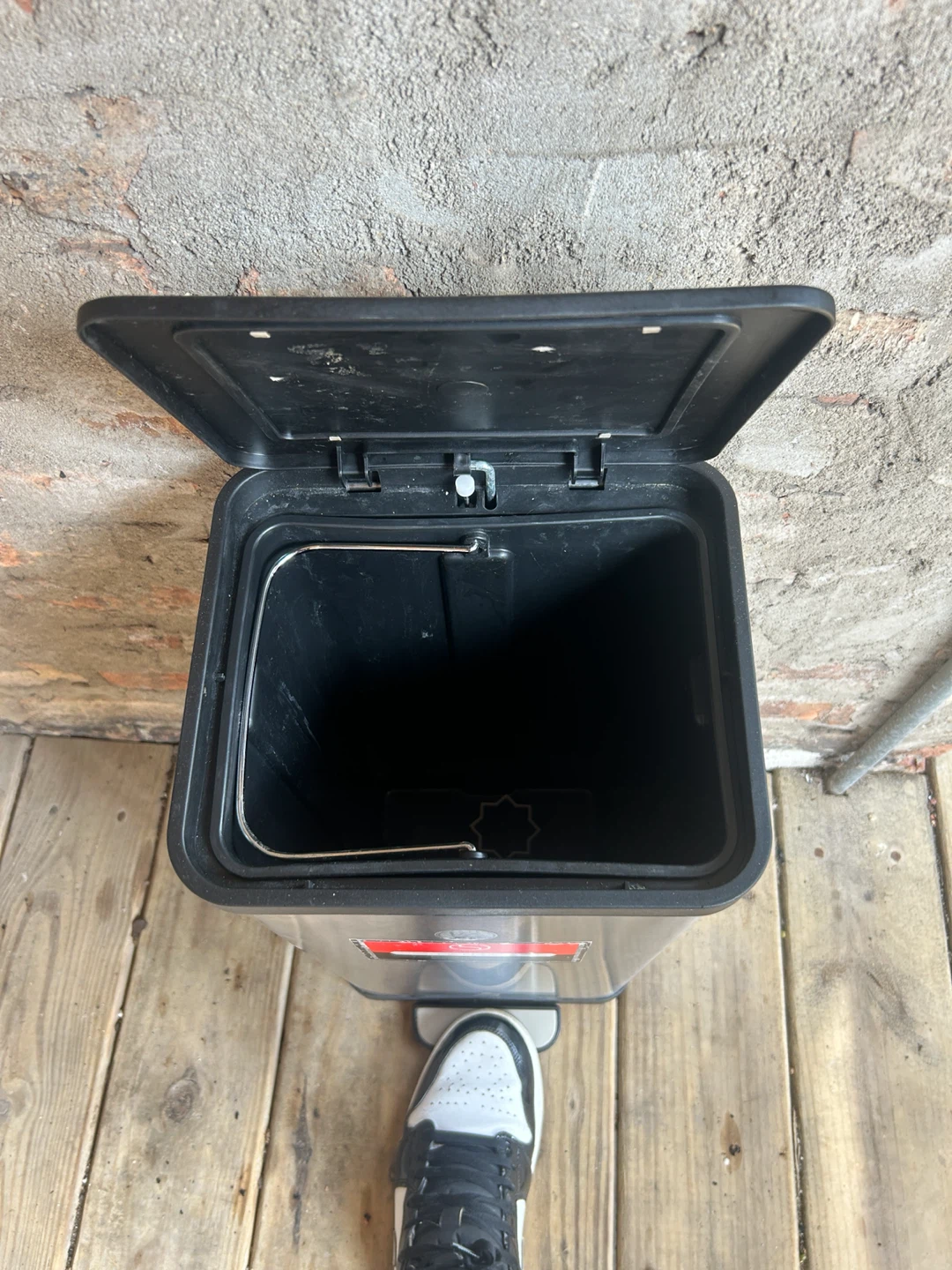Stainless Steel Step Trash Can - photo 2