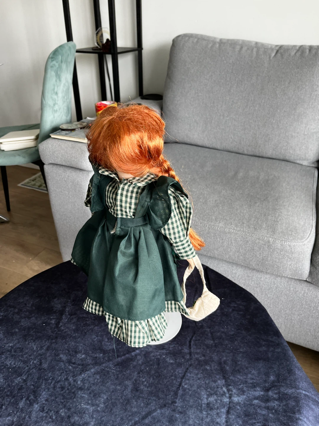 Collector Doll with Red Hair and Green Dress - photo 3