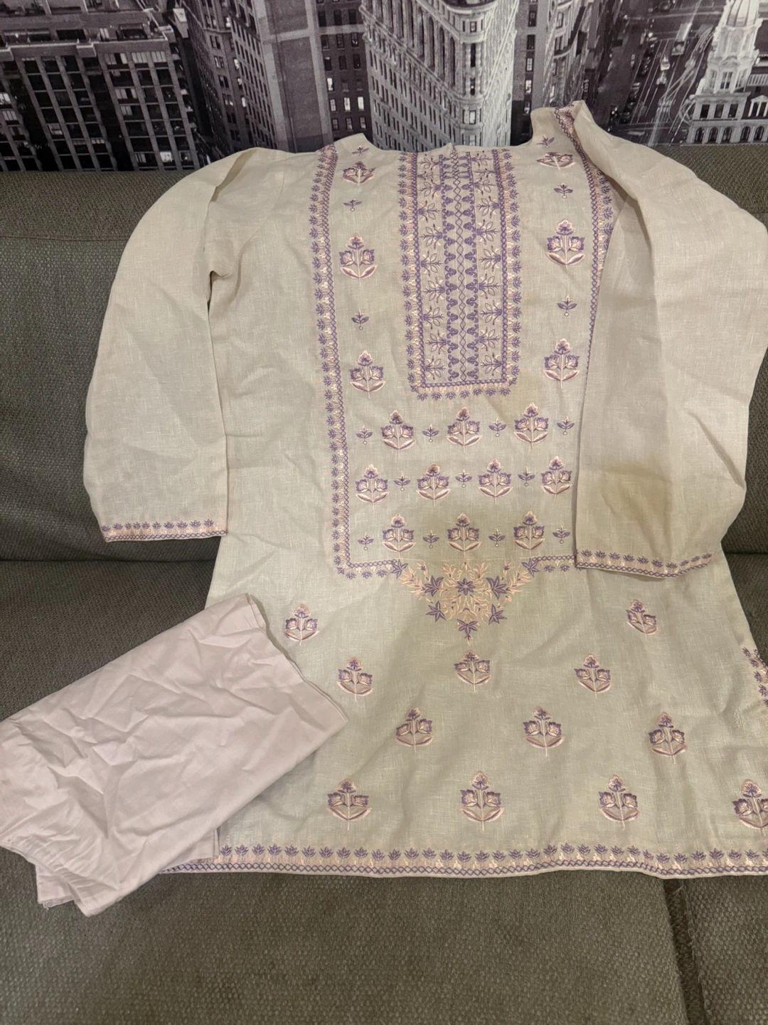 Women's Embroidered Kurti Set - photo 2