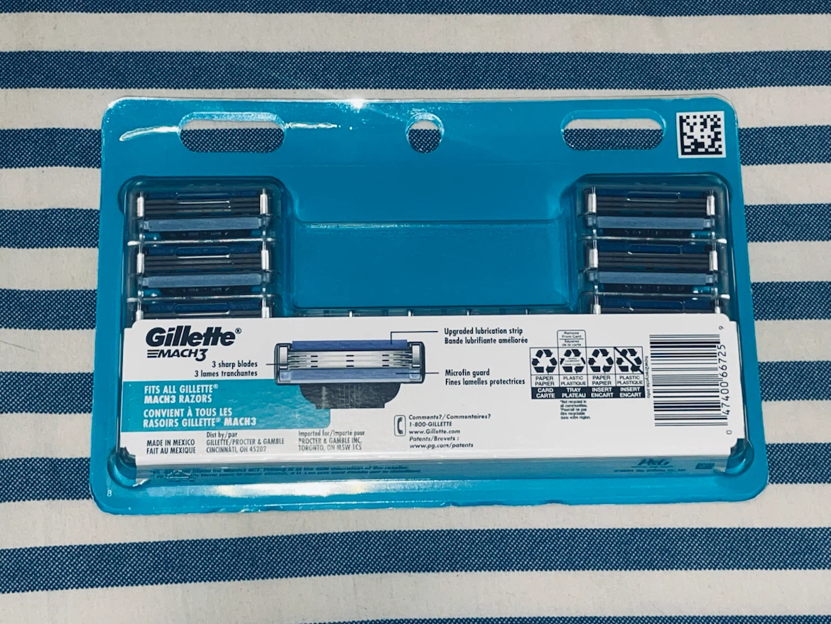 Gillette Mach3 Razor with 12 Cartridges - photo 2