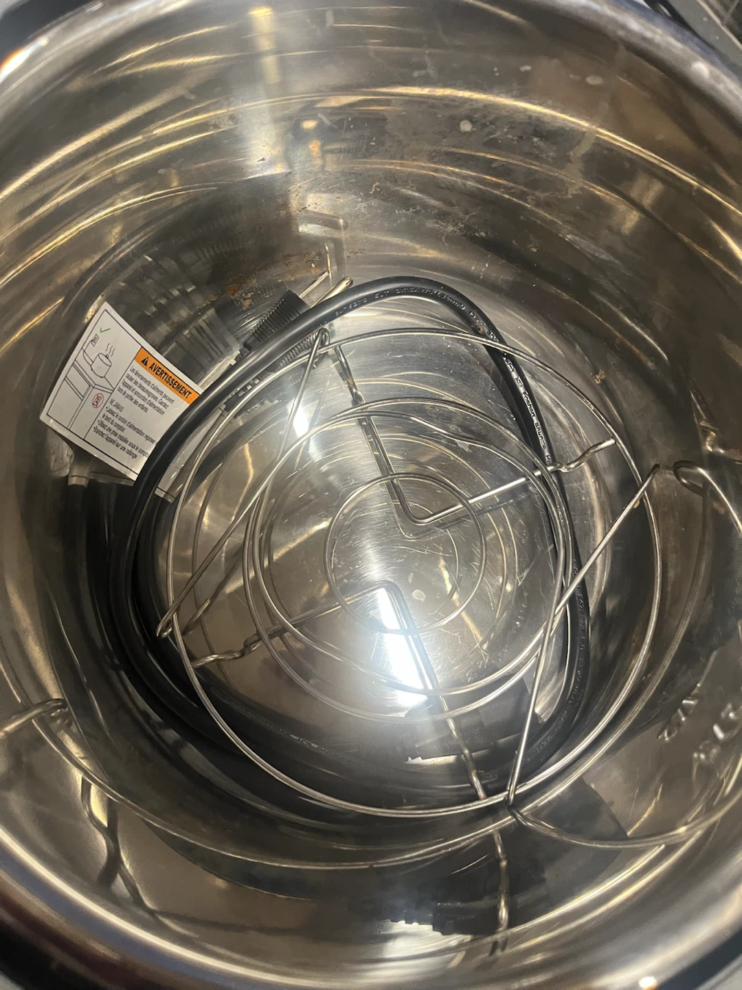 Instant Pot Duo 6 Quart Programmable Pressure Cooker - photo 3