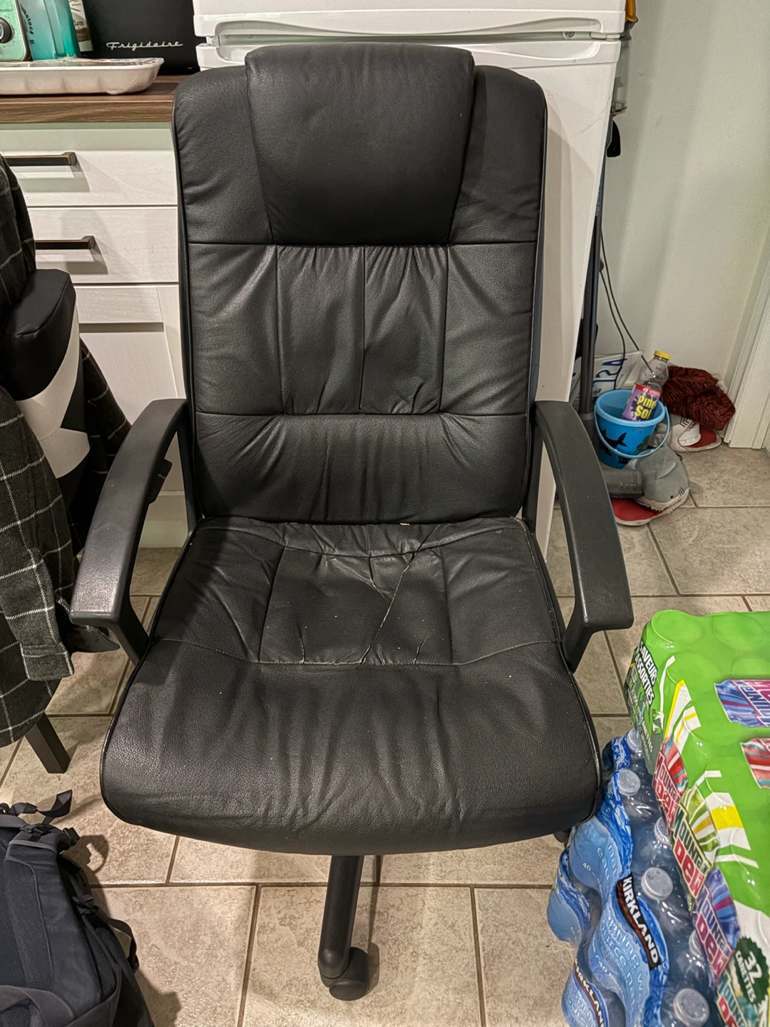 Black Faux Leather Gaming/Office Chair