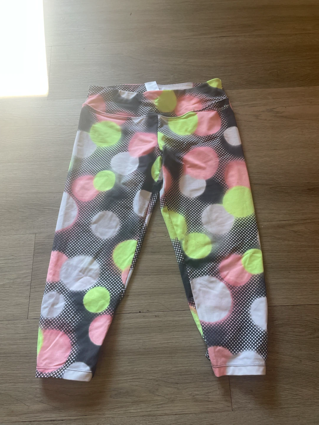 Calvin Klein Polka Dot Capris Size Medium