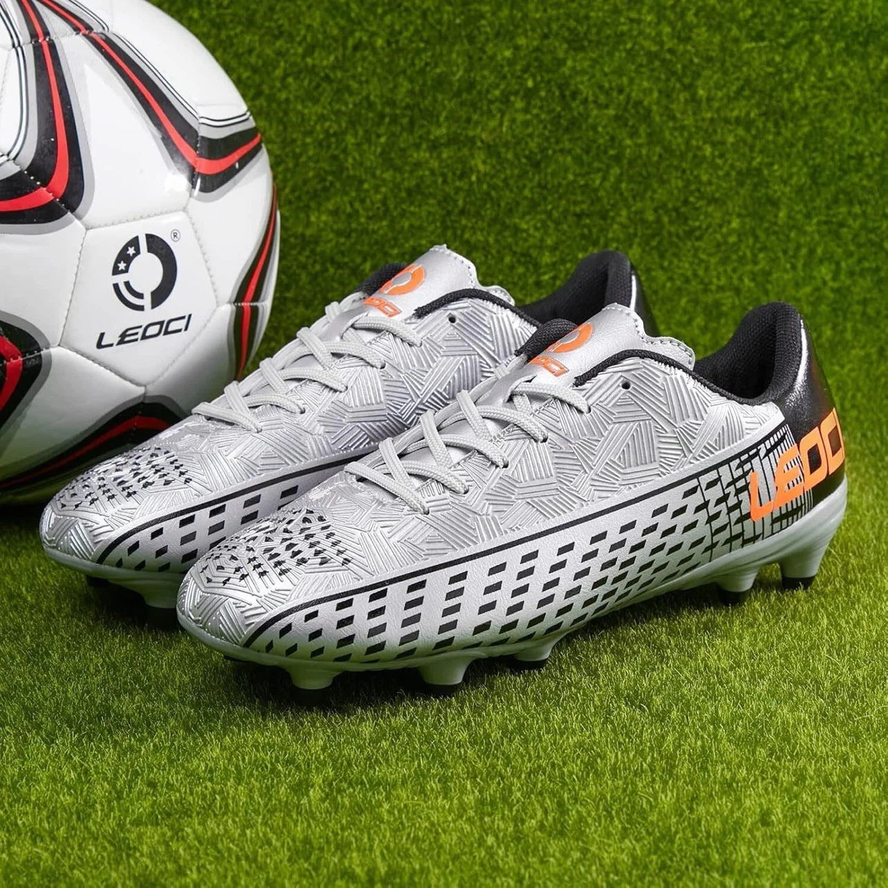 LEOCI Silver Soccer Cleats Size 43