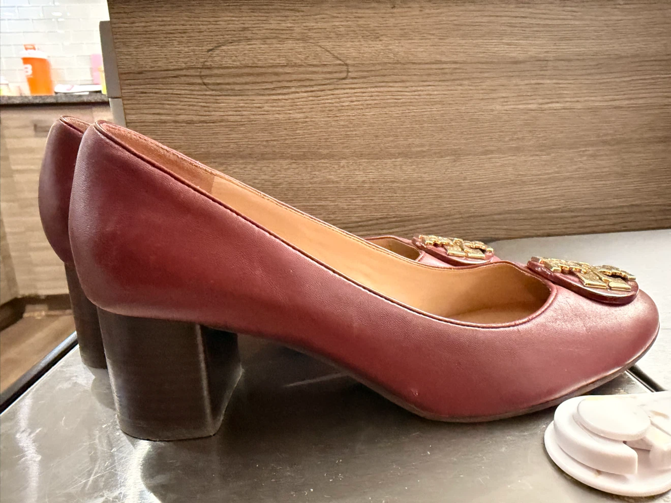 Tory Burch Red Leather Block Heel Shoes Size 5 - photo 2
