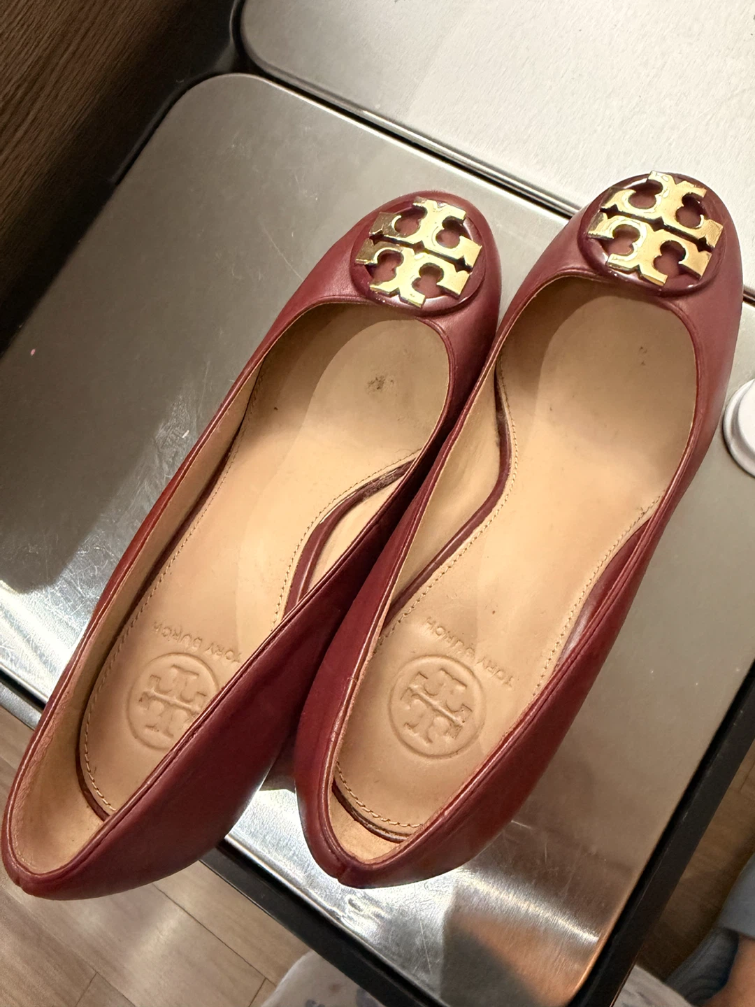Tory Burch Red Leather Block Heel Shoes Size 5 - photo 3