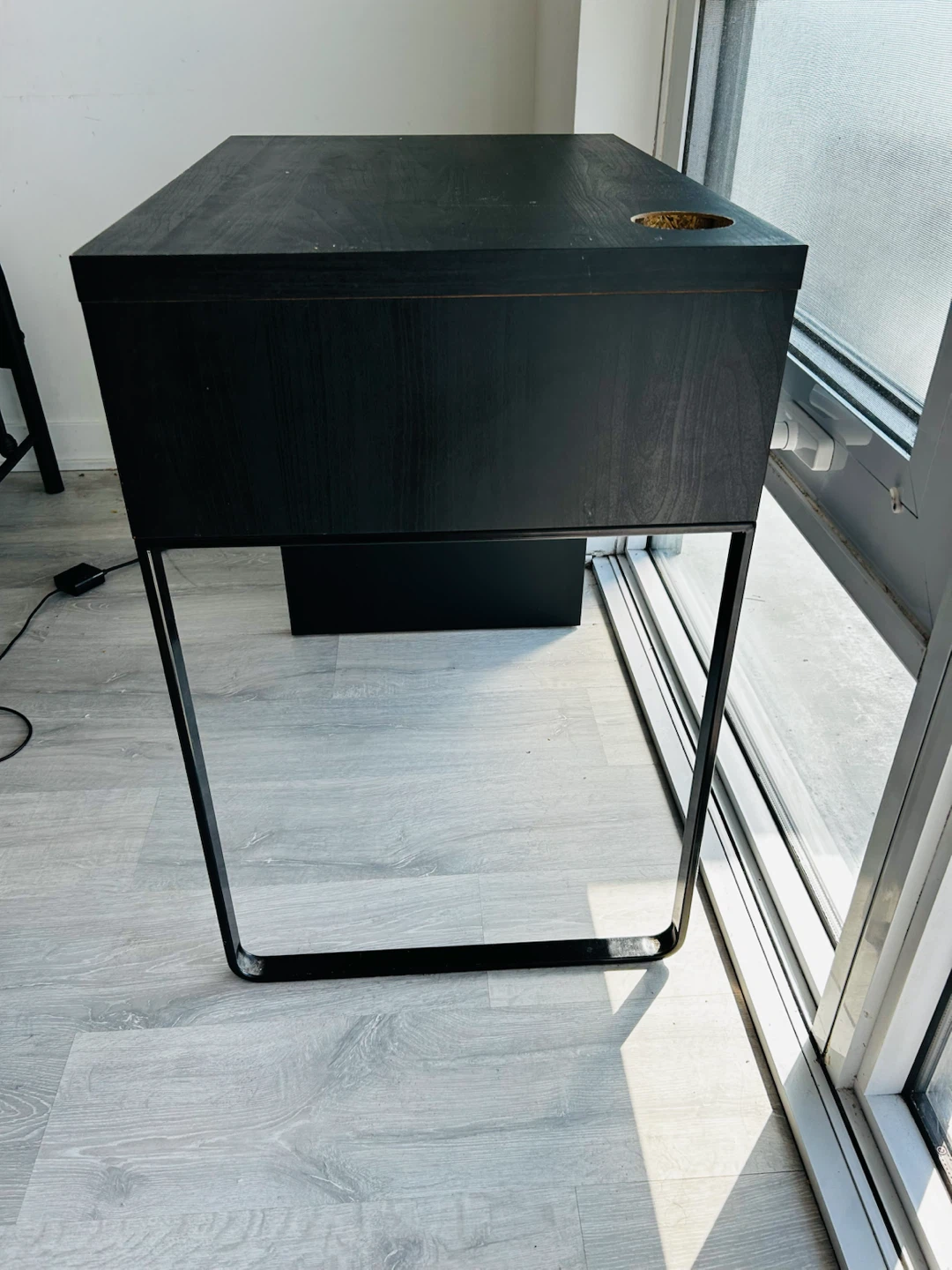 Black Desk with Cutout - photo 2