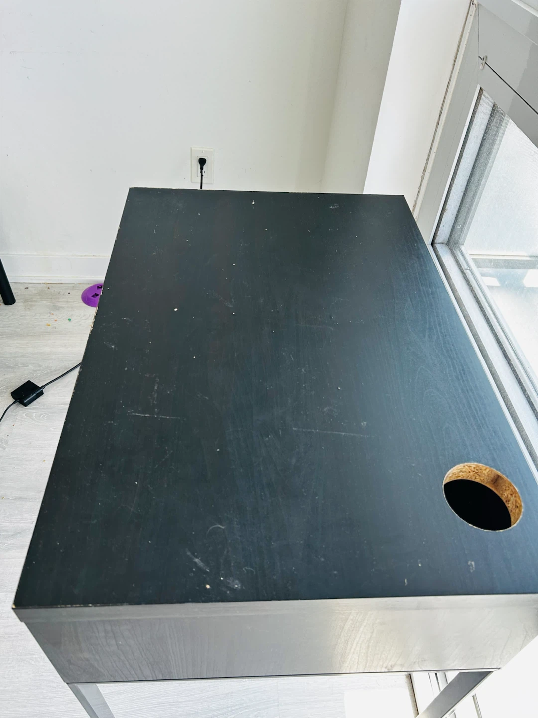 Black Desk with Cutout - photo 3