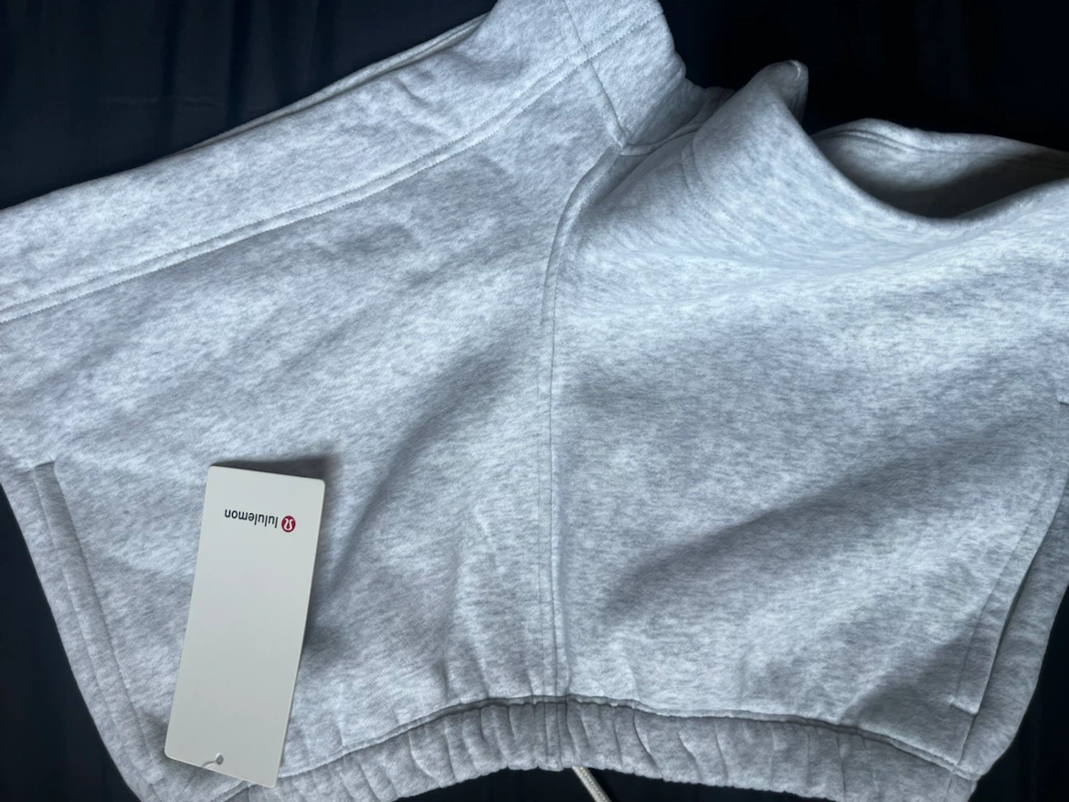 Lululemon Grey Fleece Shorts - photo 2