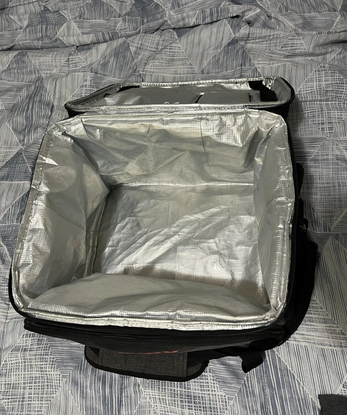 Igloo Soft-Sided Cooler with Cup Holders - photo 3