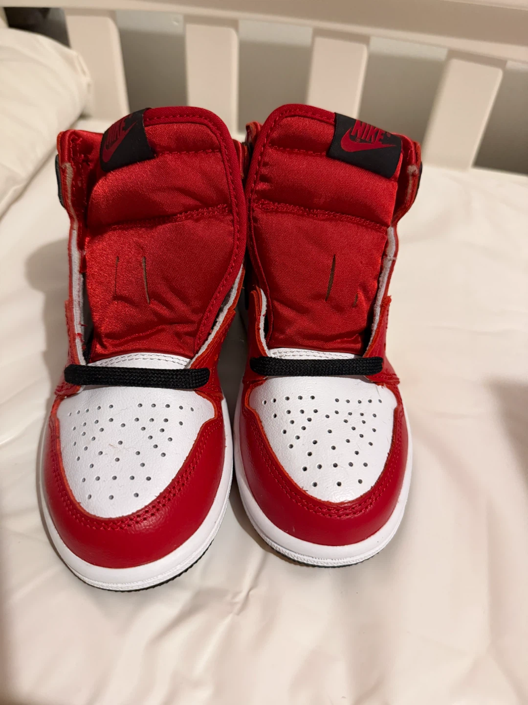 Jordan 1 Retro High Satin Snake Chicago sneakers