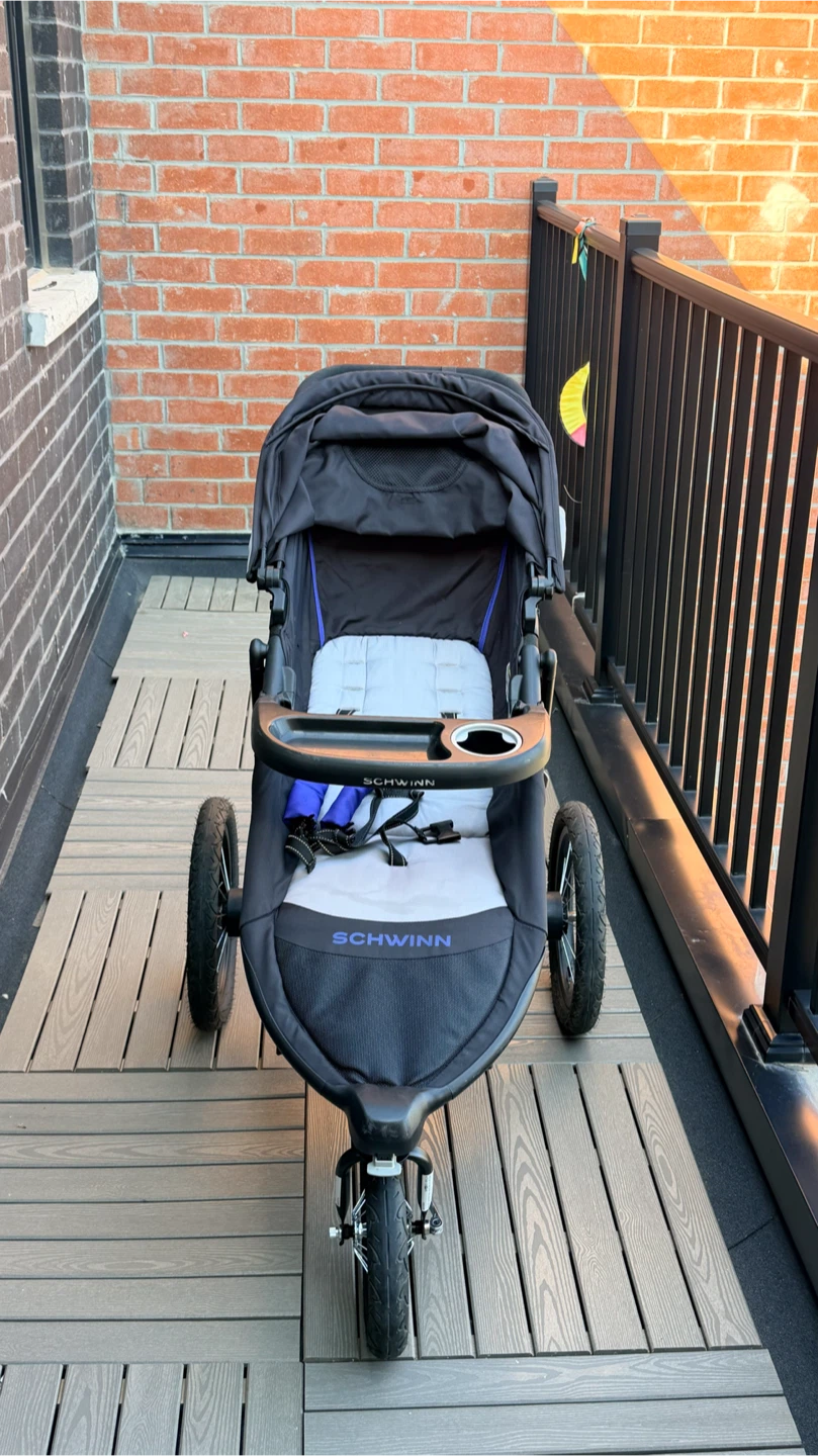 Schwinn Jogging Stroller - photo 3