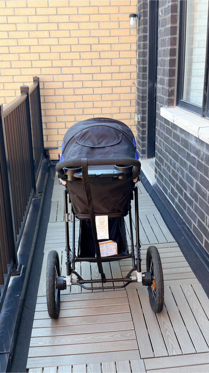 Schwinn Jogging Stroller - photo 4
