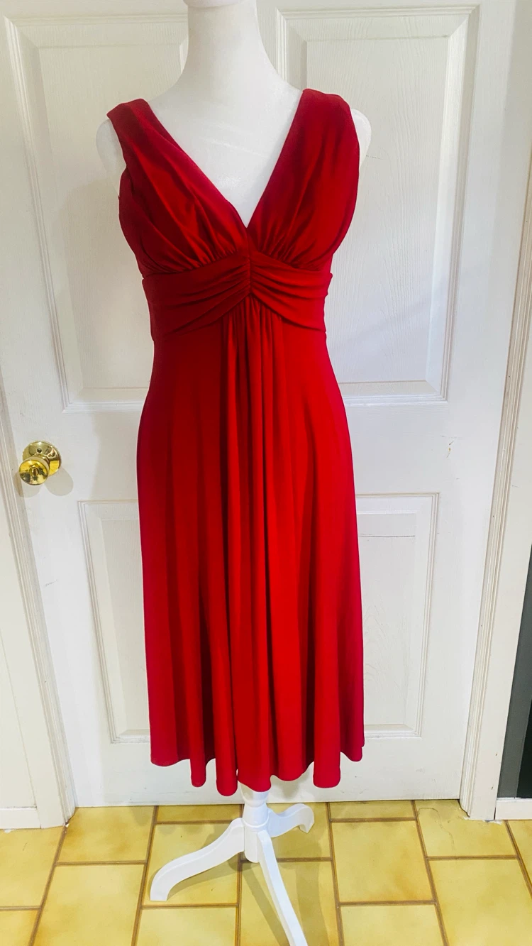 Jessica Howard size 4 - photo 2