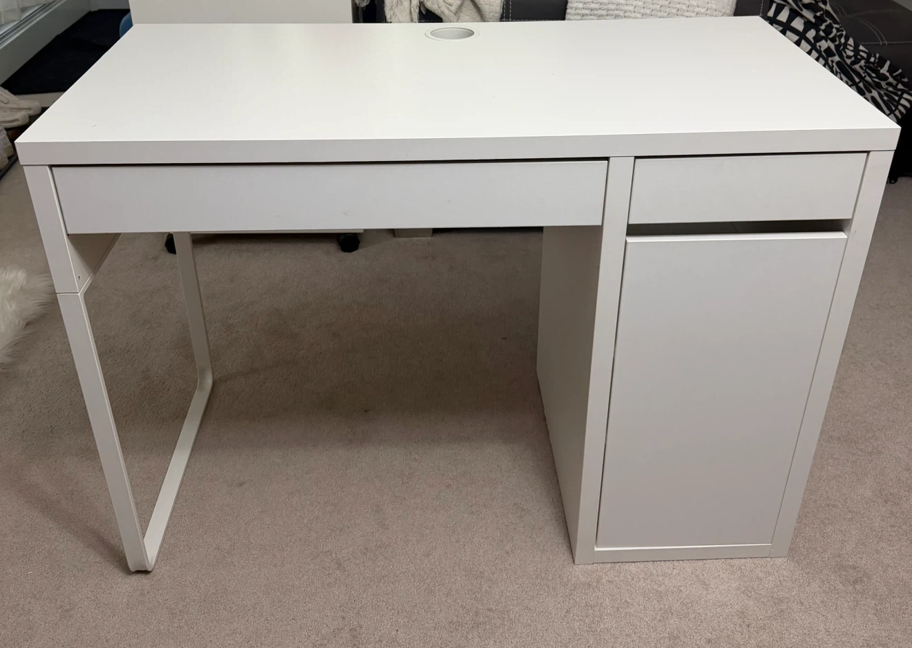 IKEA MICKE Desk - White