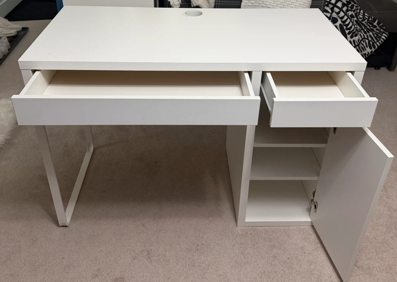 IKEA MICKE Desk - White - photo 2