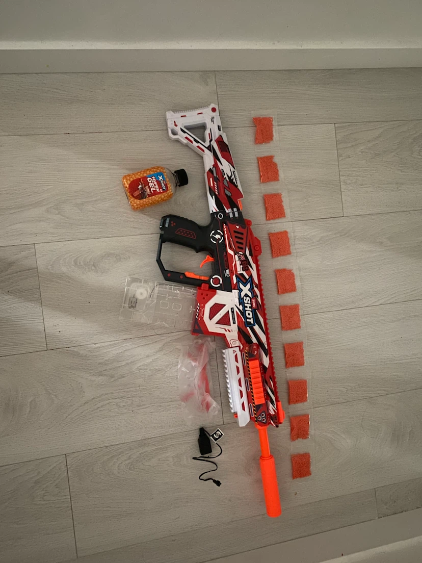 ZURU X-SHOT Hyper Gel HPG-700 Motorized Gel Blaster
