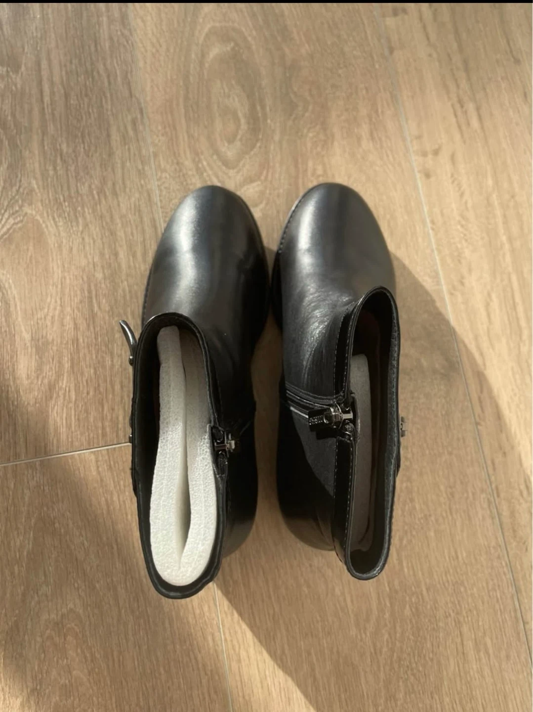 Brand newBlack Leather Boots➕leather coat - photo 4