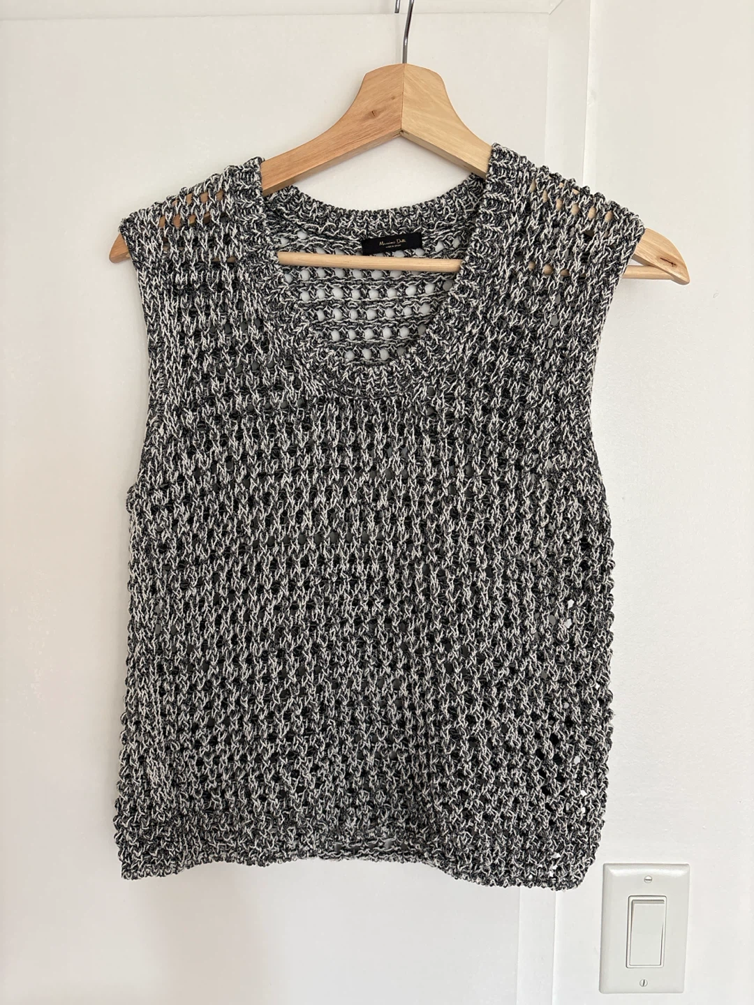 Massimo Dutti Knit Vest Small