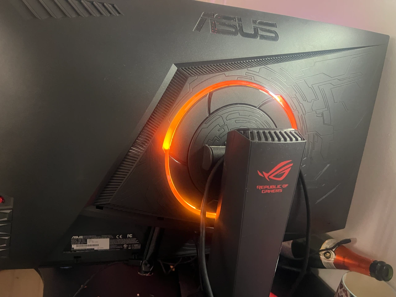 ASUS ROG Gaming Monitor 144 hz - Damaged Screen / PICKUPONLY - photo 2