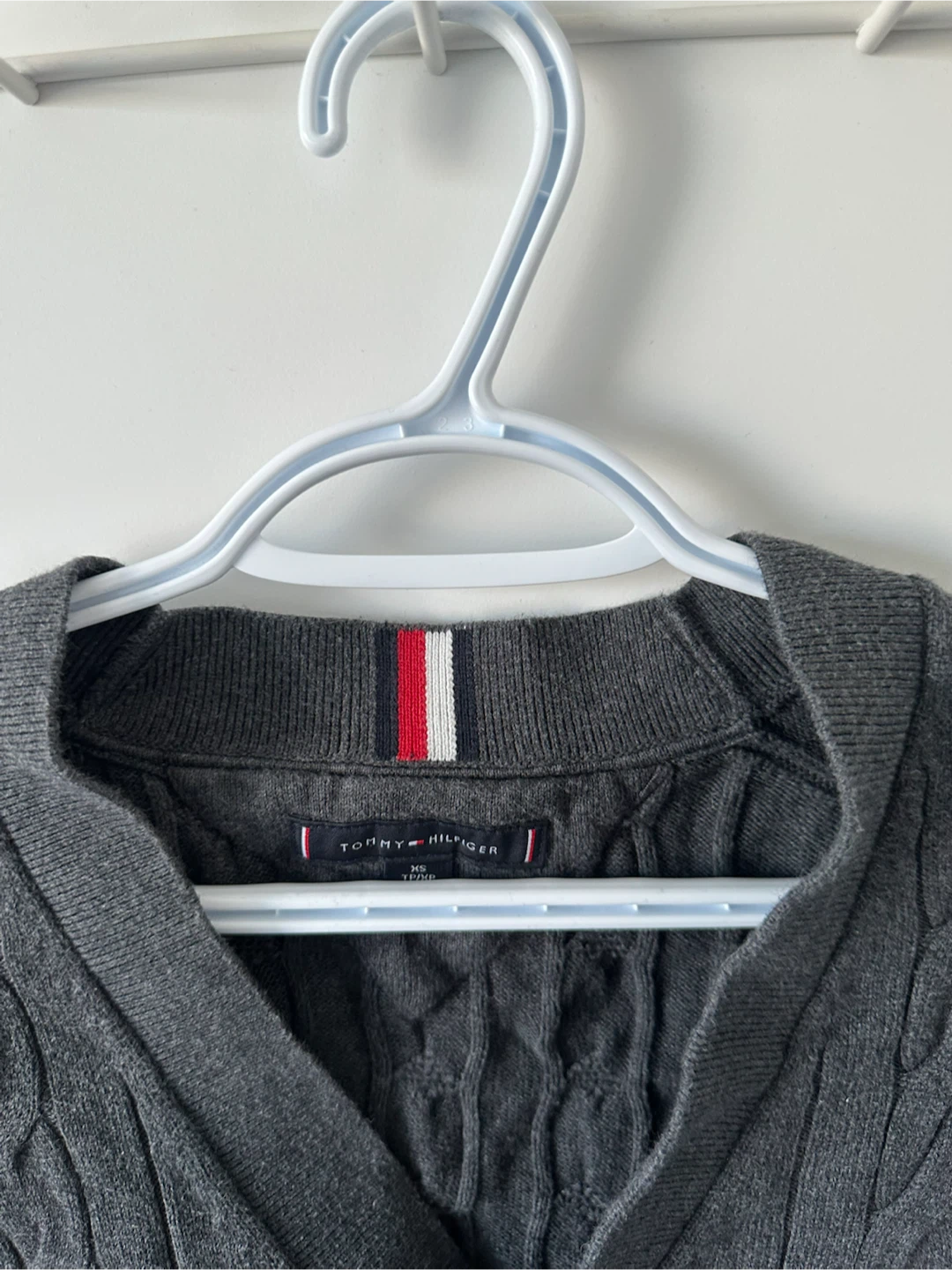 Tommy Hilfiger Men's Grey Cable Knit Cardigan Sweater XS - photo 2